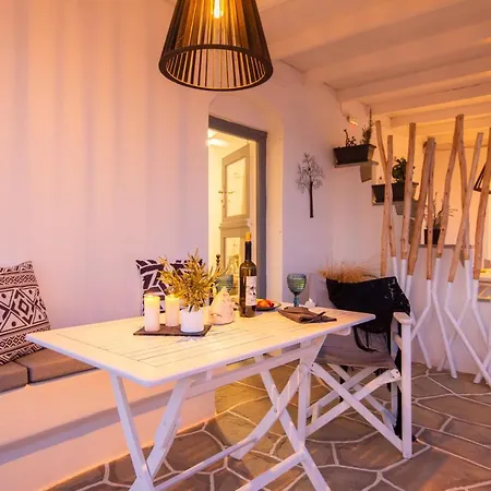 Apartment Miles Away Luxury *