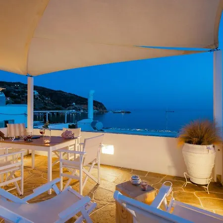 Miles Away Luxury Platis Gialos (Sifnos)