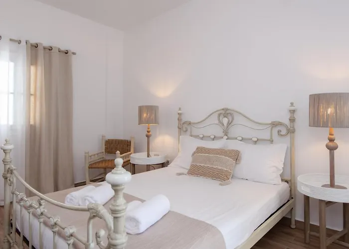 Miles Away Luxury Platis Gialos (Sifnos)